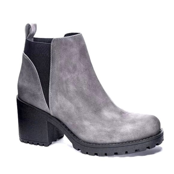 Dirty Laundry Shoes - Dirty Laundry LIDO Women's Booties Block Heel Lug Sole Ankle Boots Gray Size 5.5